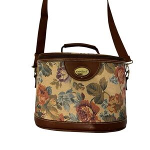 Gloria Vanderbilt Brown and Cream Travel Bag with Floral Design
